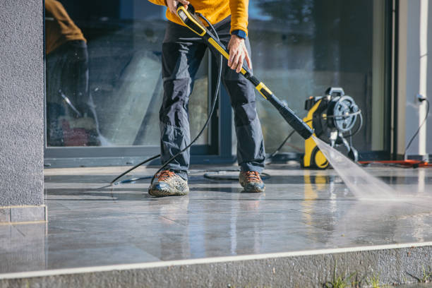 Best Deck Pressure Washing  in Meadowood, PA